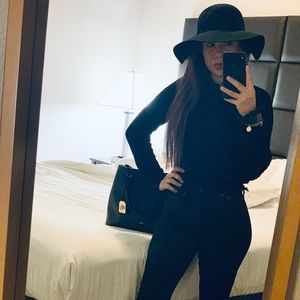 Meet your Posher, Joanna